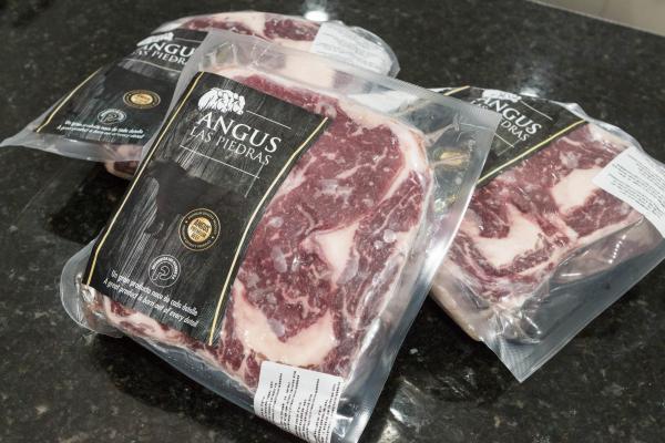 Linhas de produtos Las Piedras Angus